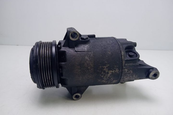 Compresor clima   13124752 Opel Zafira B seria