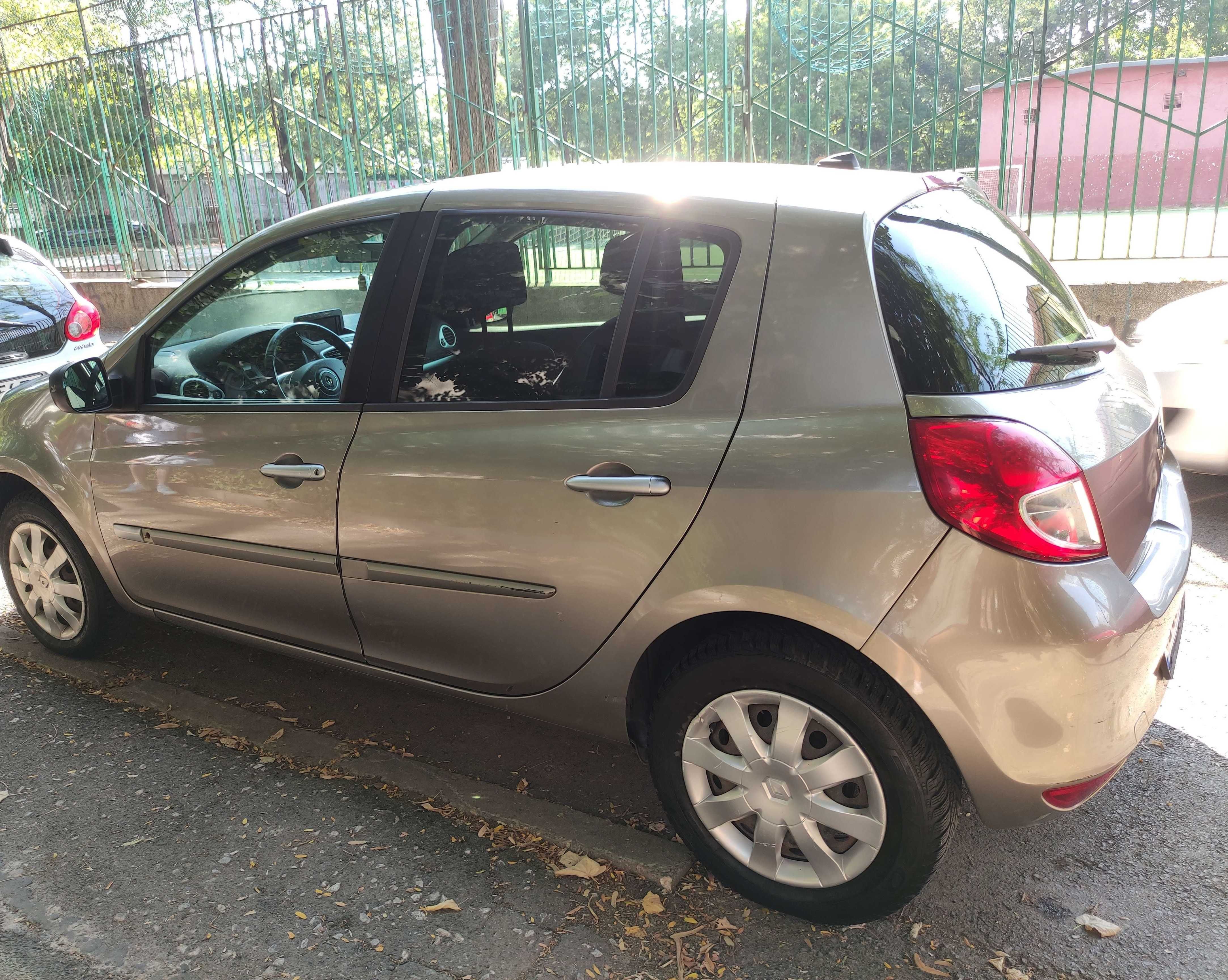 Renault Clio 3 2011 дизел