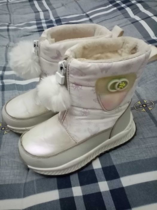 Сапоги для девочки 29 р