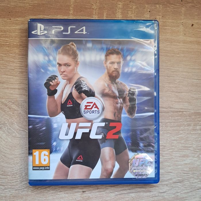 Продавам ufc2 в перфектно състояние