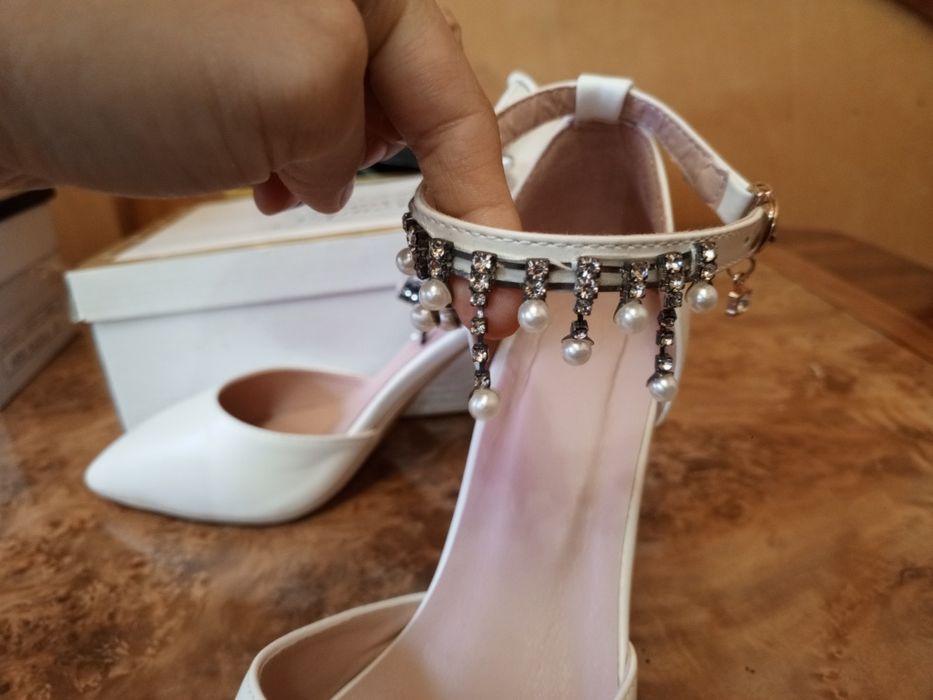 Как новый, 38-39 размер