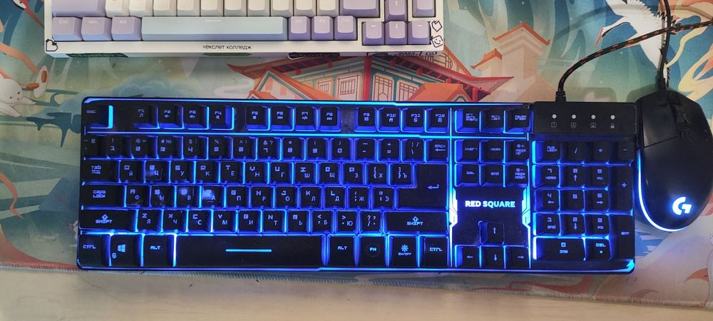 Игровая клавиатура, корпус, монитор