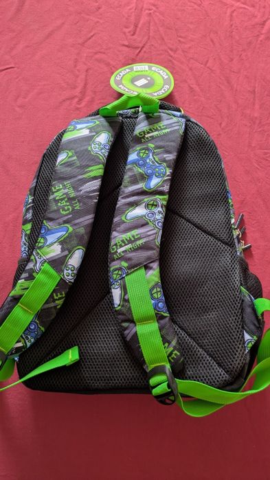 Ghiozdan 41 cm nou