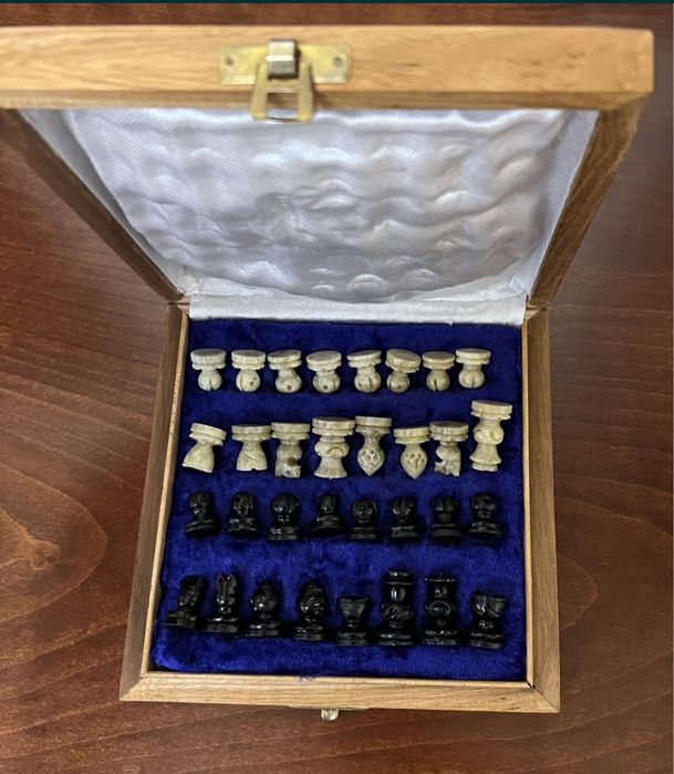 Joc de șah, material Porfir (rocã vulcanicã)