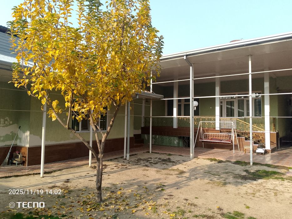 Ховли сотилади 7,6 сотих