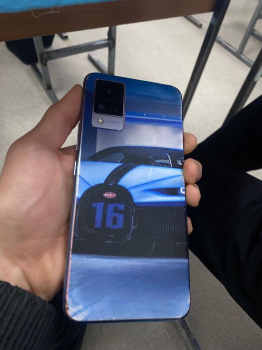 Vivi v21 
128гб 
Озу 8+4
90грц 
Обмен