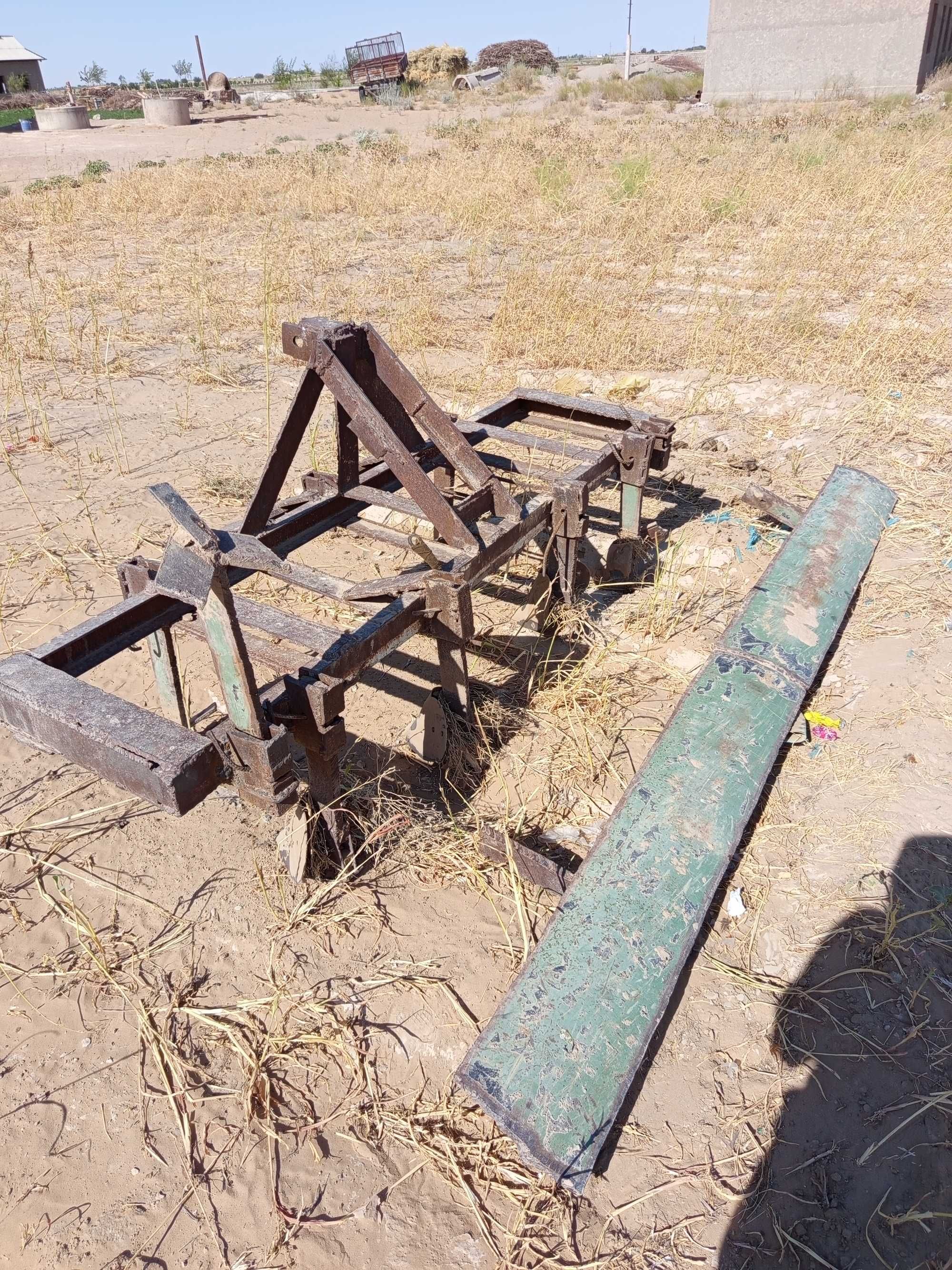 T 28 Traktor,Trkamasi,Chizil surgichi,Sotiladi.