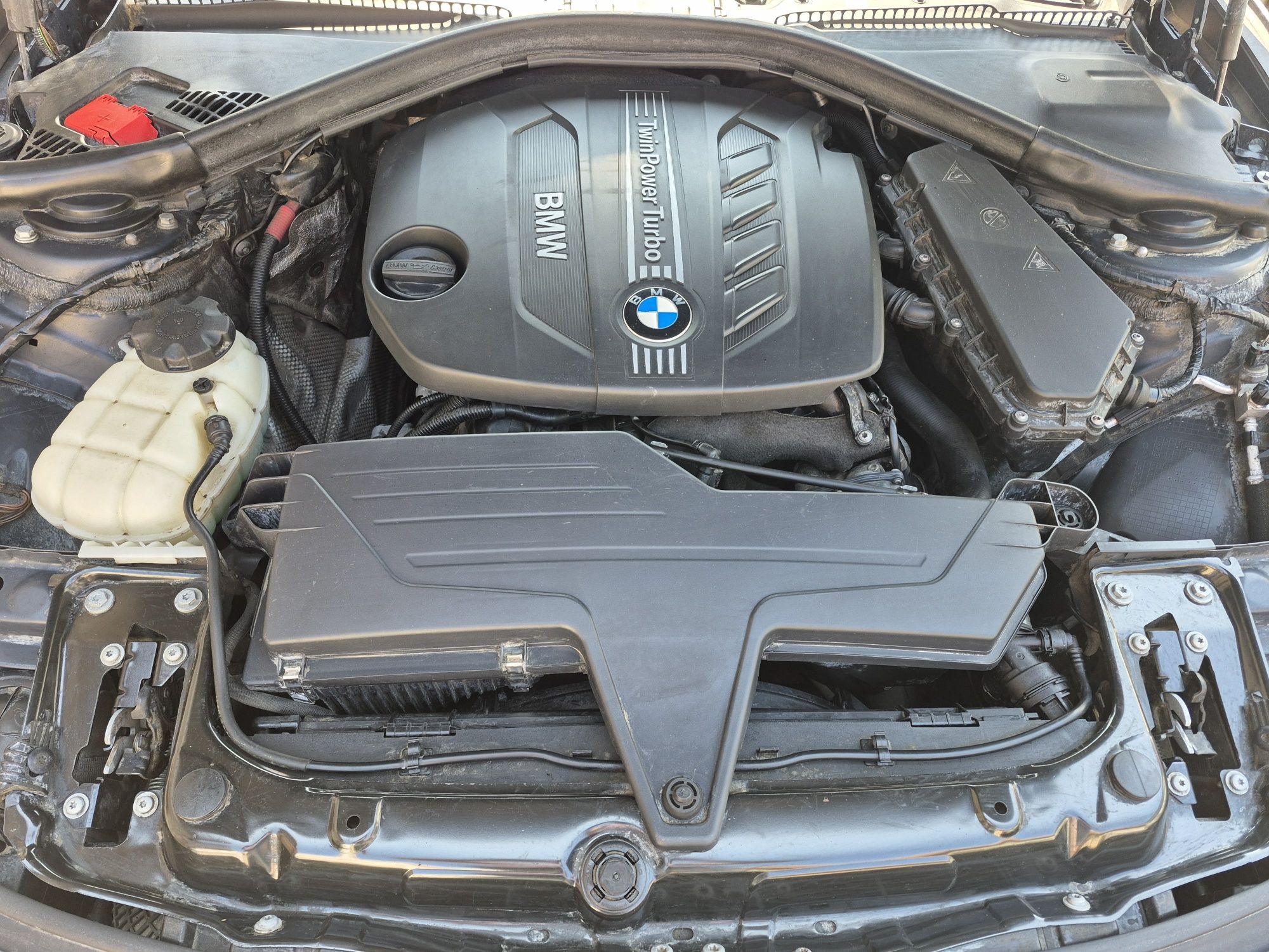 BMW F30 preț 10500€ Negociabil