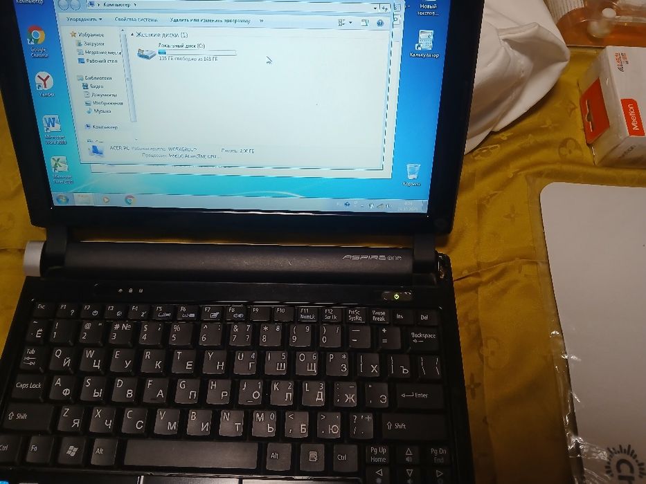 Assalom alekum Netbok sotiladi Acer 2gb Ozu 130Gb Hotira