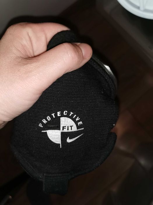 Apărători fotbal Nike