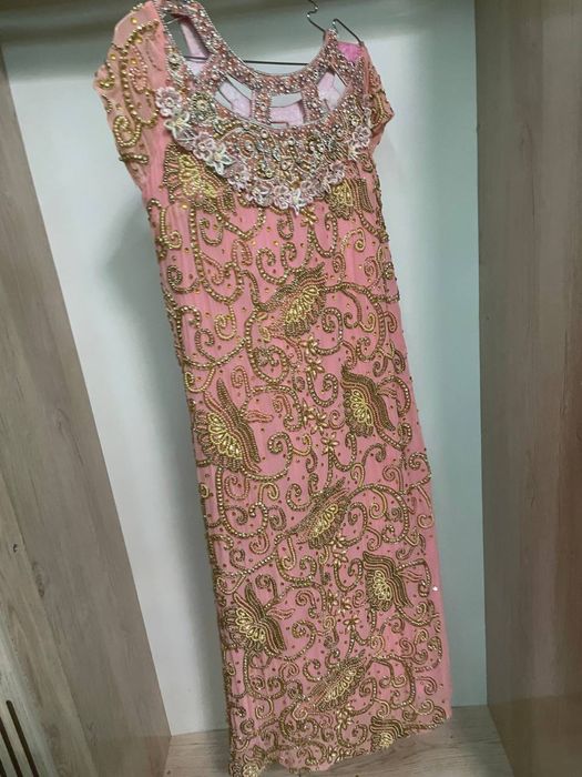 Продается платье