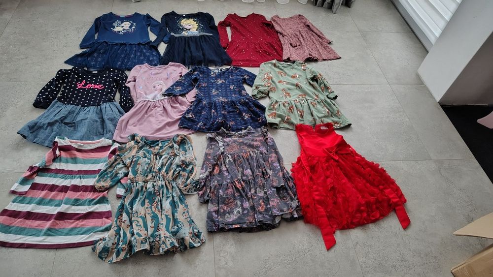 Rochiță fetita mărimea 110 116