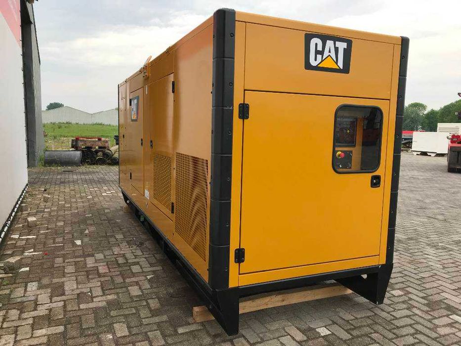 Generator Caterpillar 550 kVa motor Cat C15 nou, garantie, an 2022