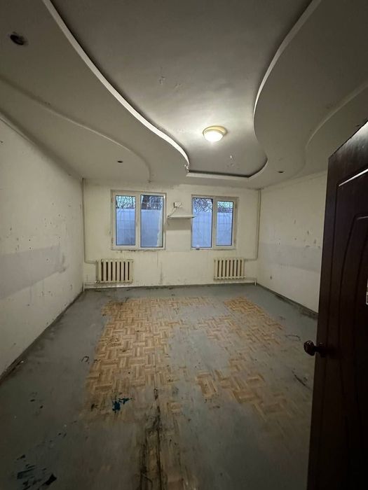 СРОЧНО!!! Продается Юнусобод-13 КВ Ахмад Дониш 3/1/9 Под офис 2-линия