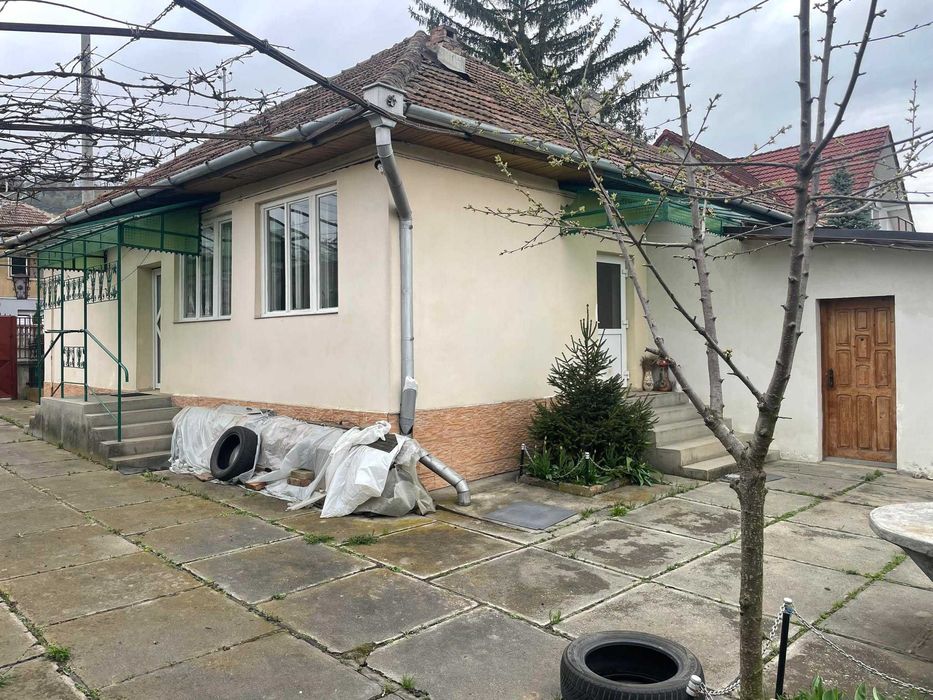 Vand Casa in Zona Mosnei Str Avram Iancu