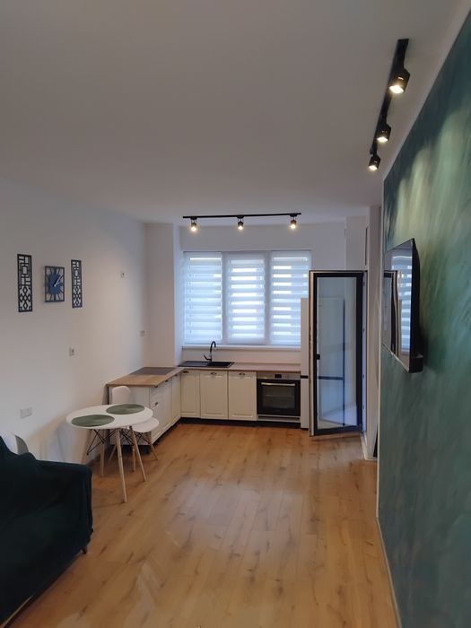 Apartament de închiriat în complex Concept9