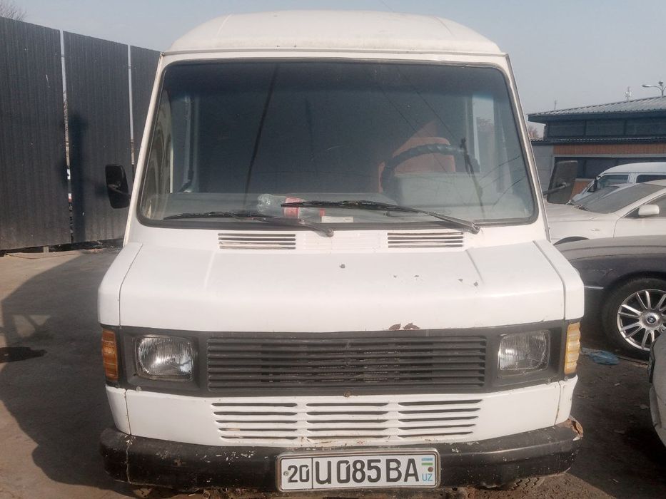 Мерсадесбенс 207