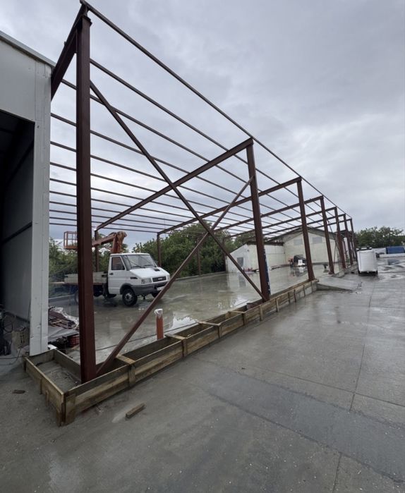 Scoietate confecții metalice vinde și confectioaneaza hale pe structur