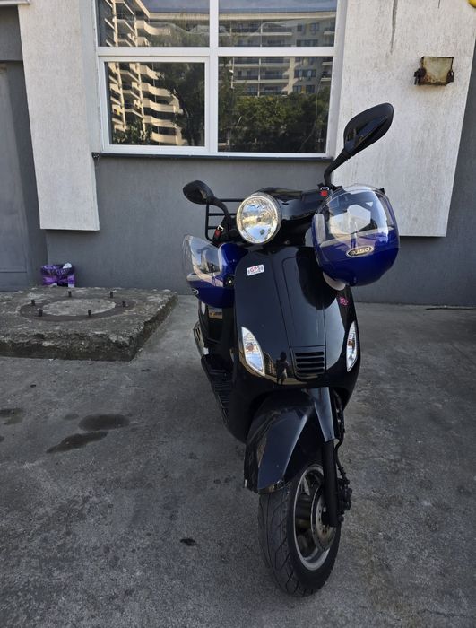 Scutere de vanzare - Fara permis/Cu permis - Acte valabile