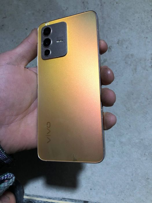 Vivo v23 128.8+8