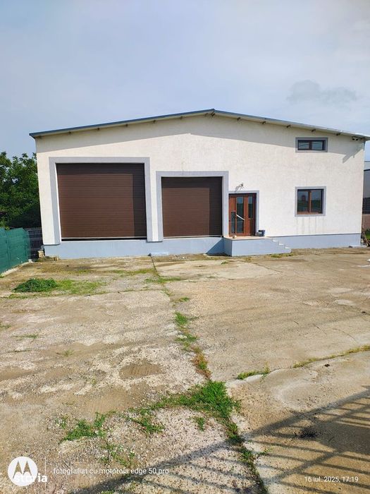 Hala zona intrare Frumoasa de inchiriat