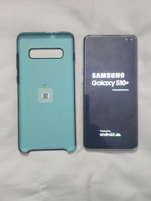Samsung S10 Plus.