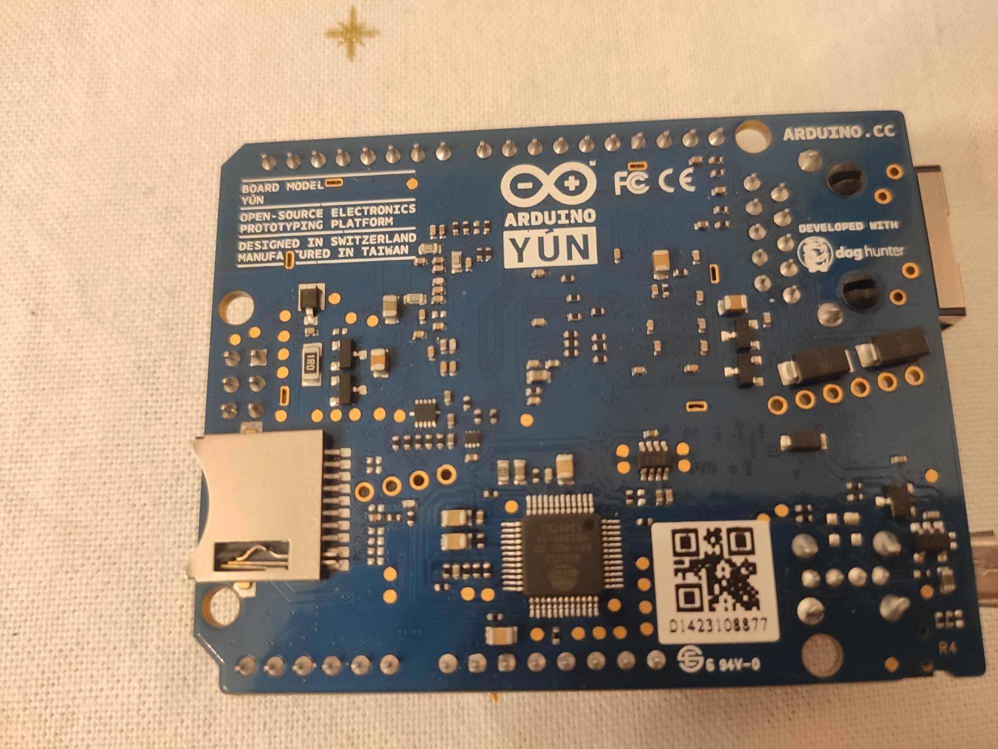 Placa dezvoltare Arduino yun