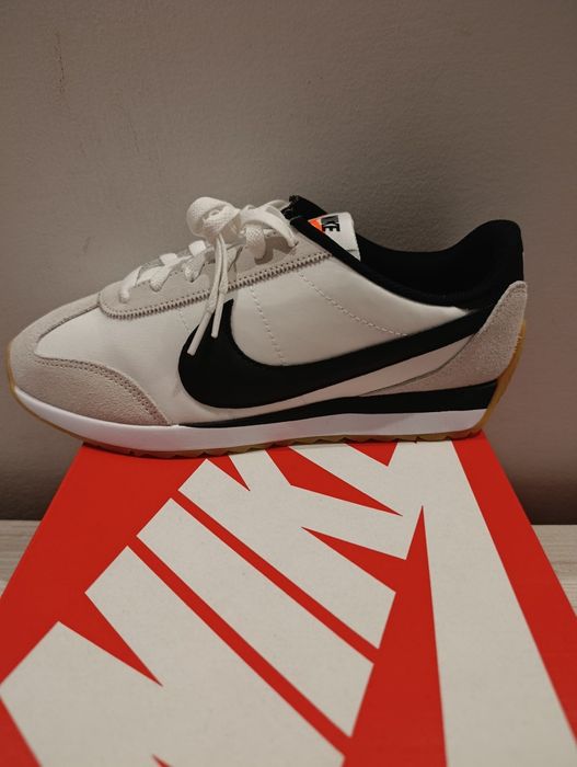 Nike Pacific Nr 41 - 26 cm - alb