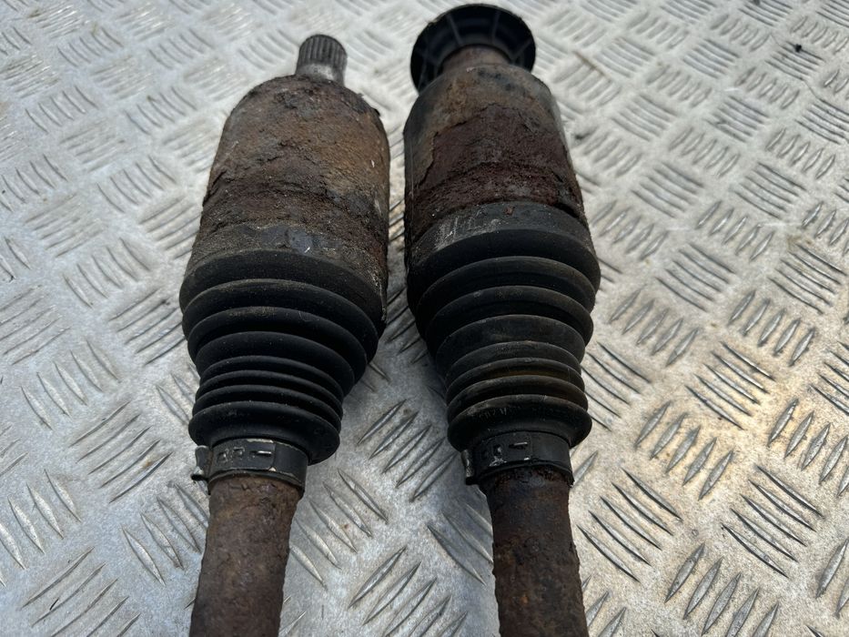 Предна полуоска лява и дясна за Mercedes E класа W211 4matic