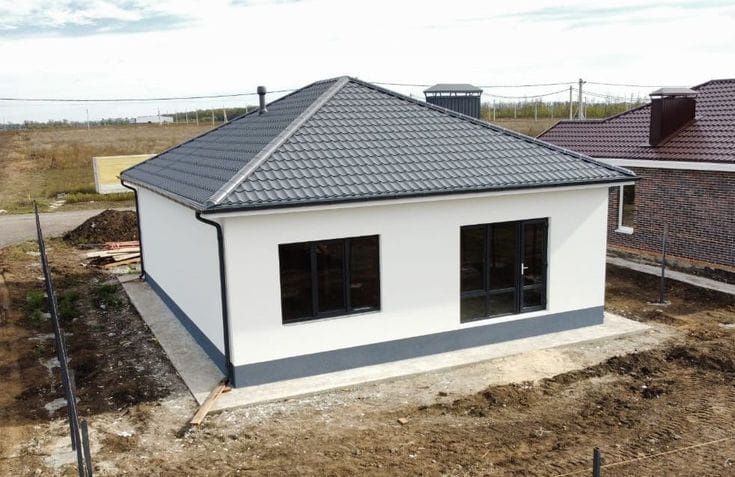 Casa, garaje auto, containere pe structura metalica si panou sandwich