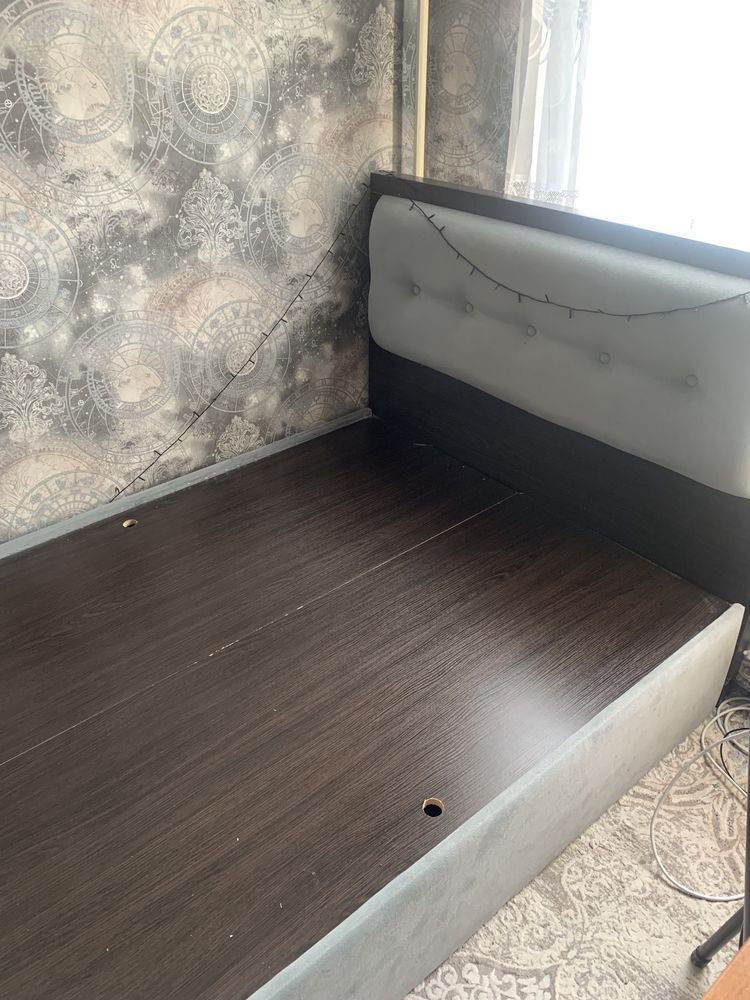 Продается кровать 120*200