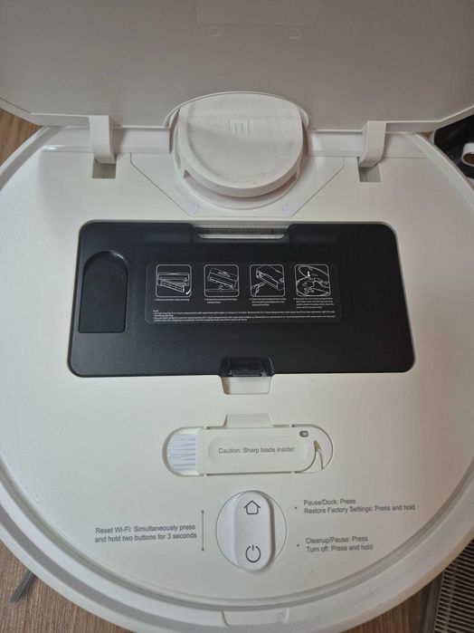 Робот прахосмукачка Xiomi mi mop pro