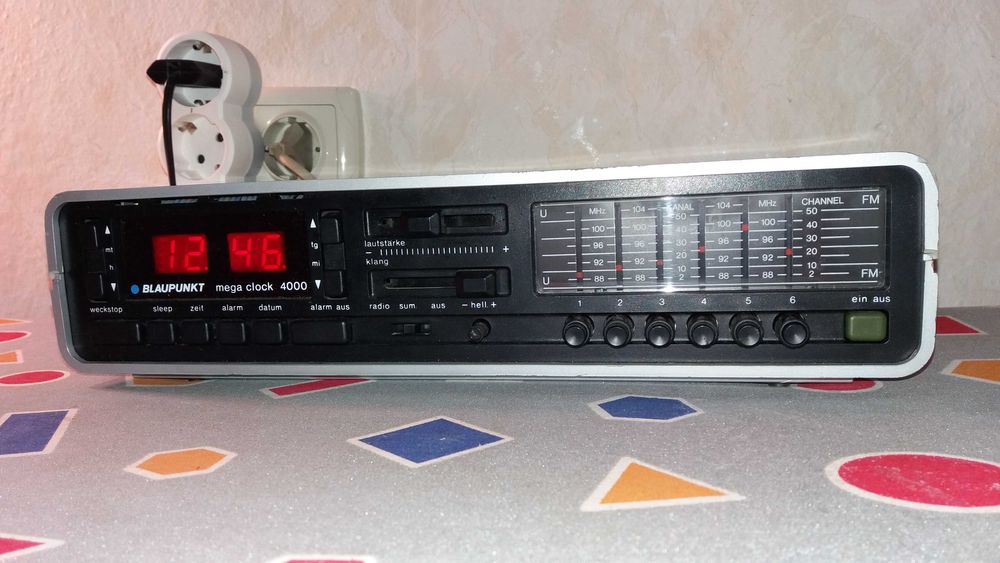 Blaupunkt mega clock 4000