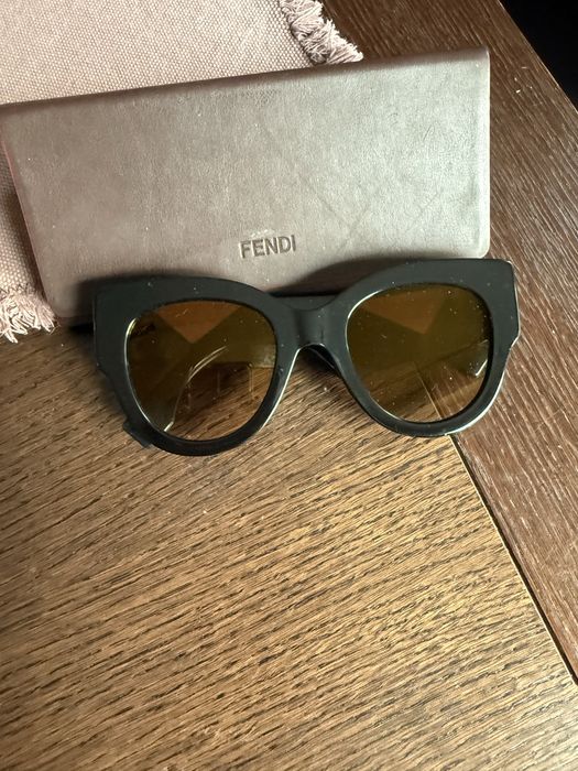 Слънчеви очила Fendi