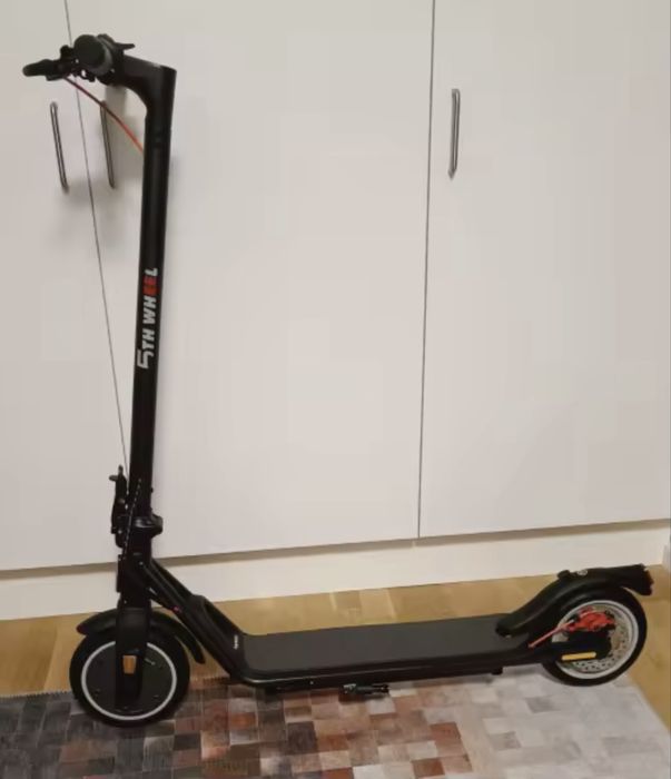 Електрическа тротинетка с макс скорост 25 km/h