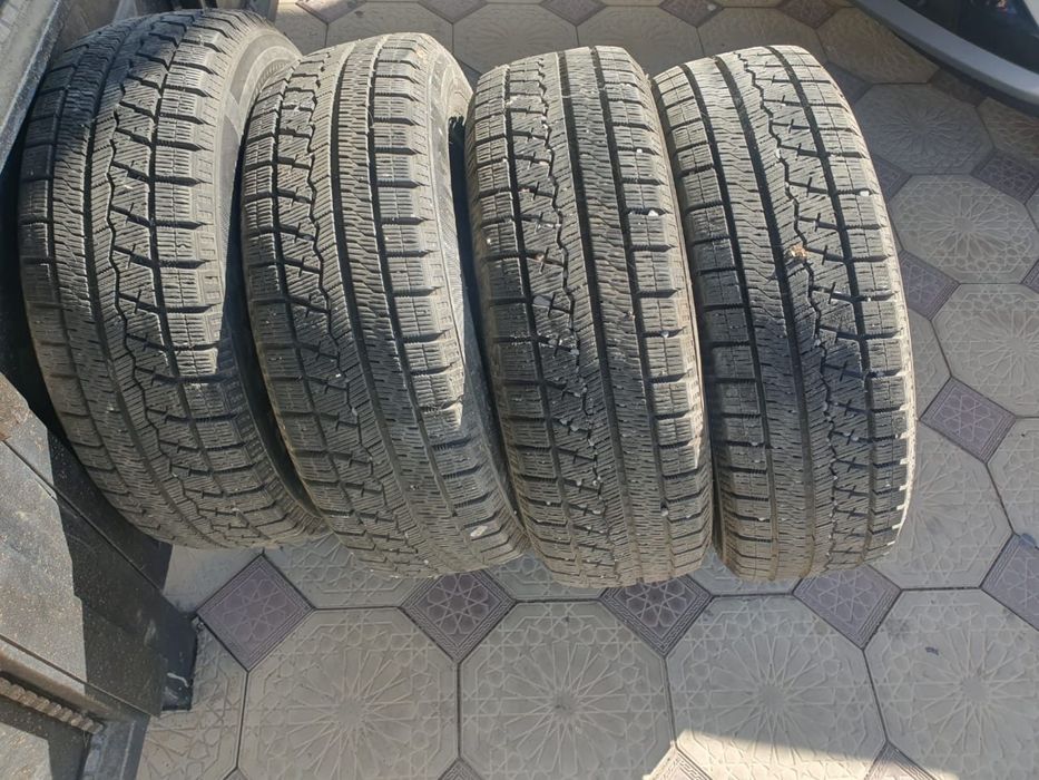 Шины зимние б/у комплект