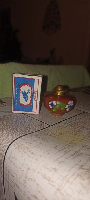 Продаю старинную Китайскую винтажную перечницу Клуазоне