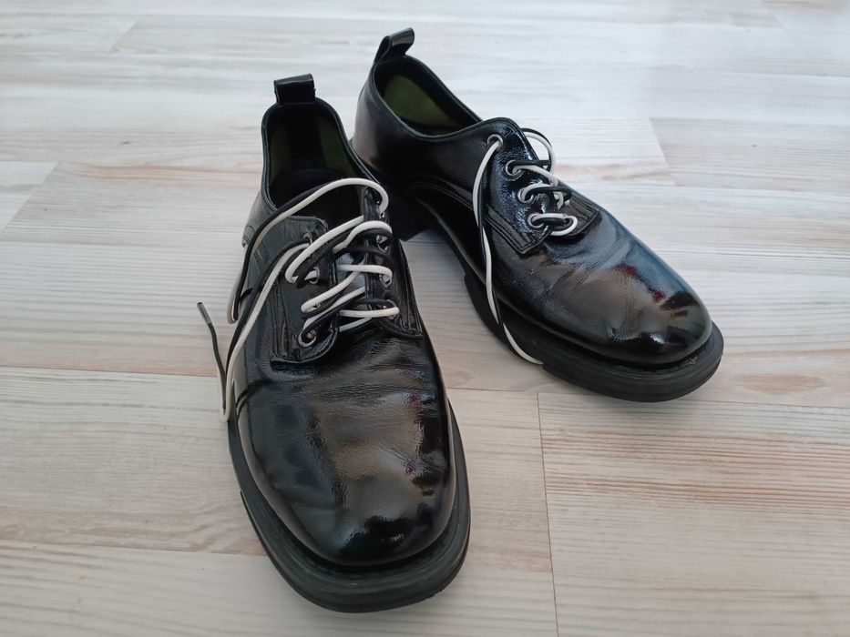 ПРОДАМ НОВую женскую обувь