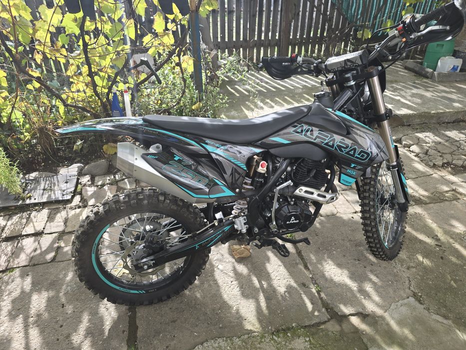 Cross Alfarad T7 2025