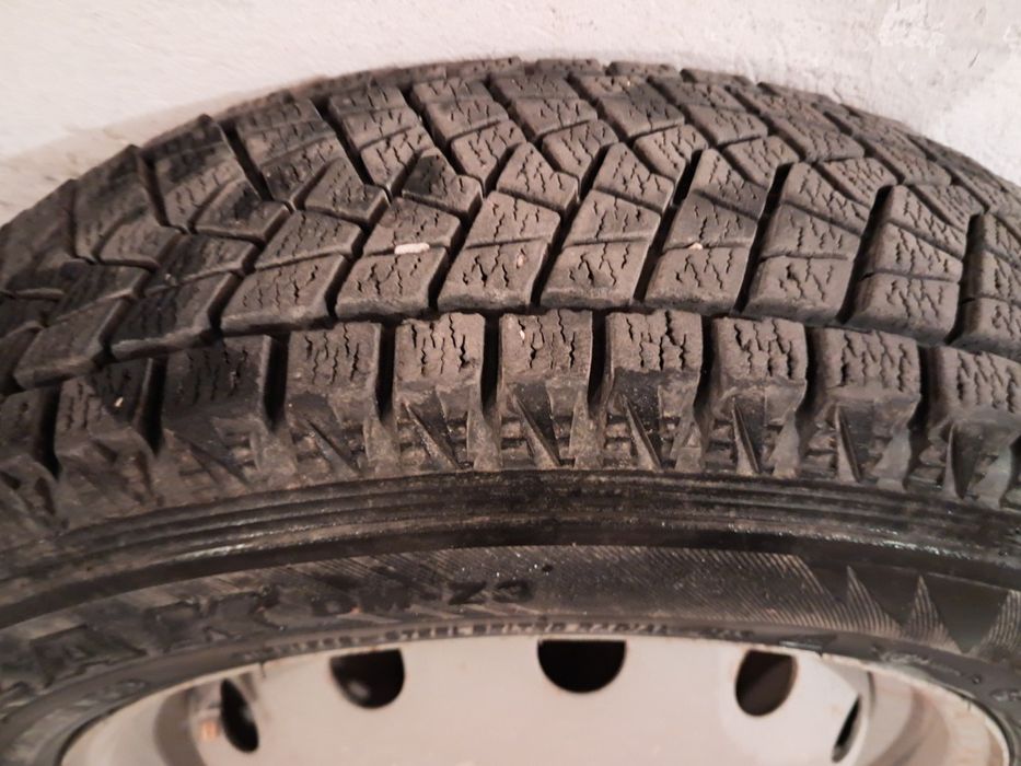 Джанти и гуми Brigestone