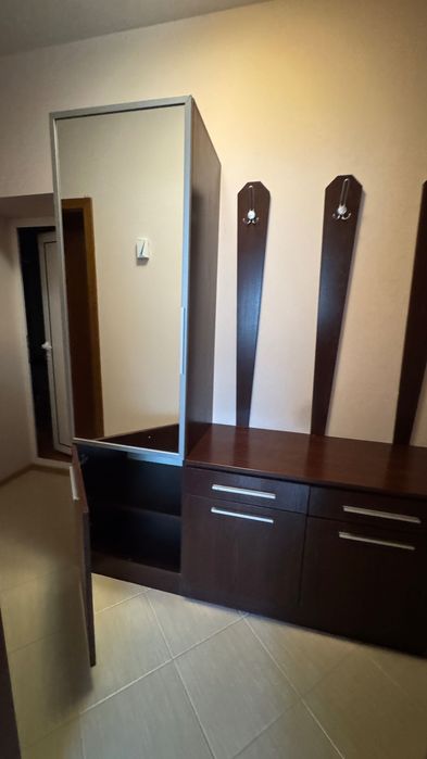 Мебели за Антре с огледало и гардероб