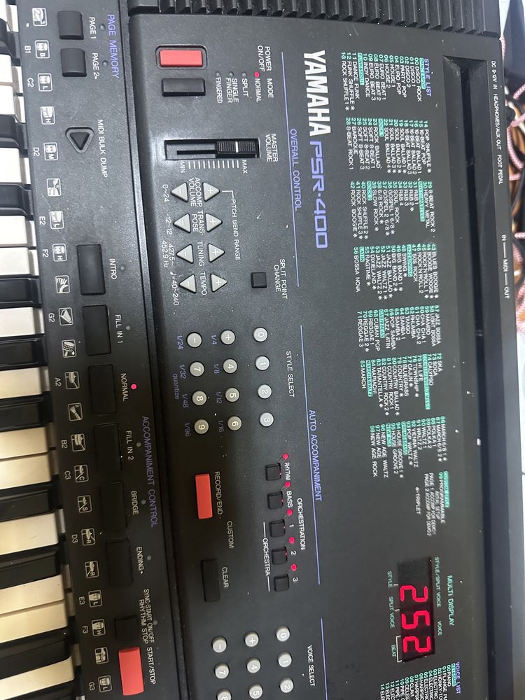 Orga yamaha psr-400