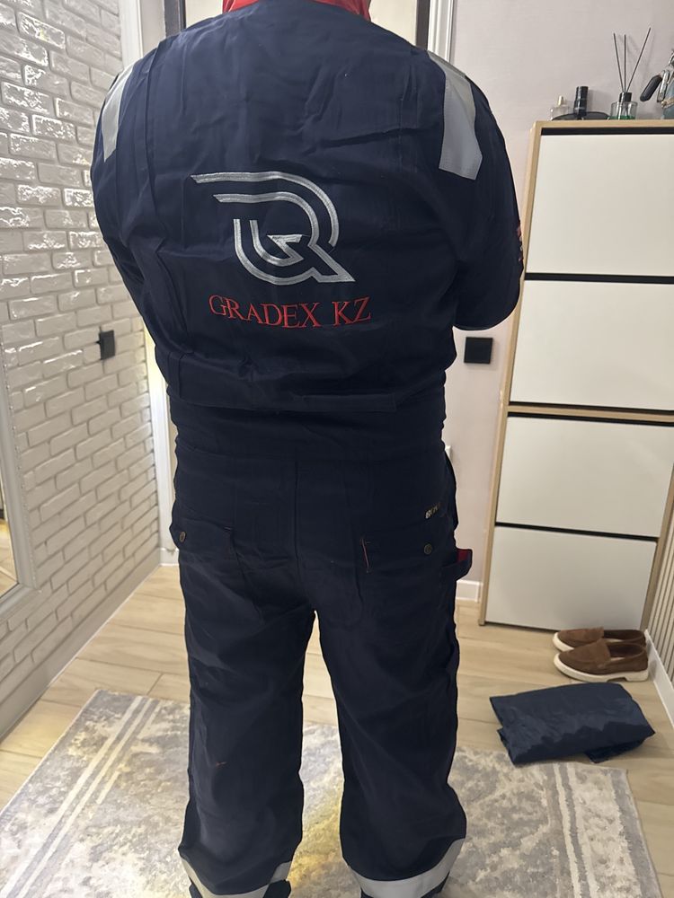 Продам спецодежду