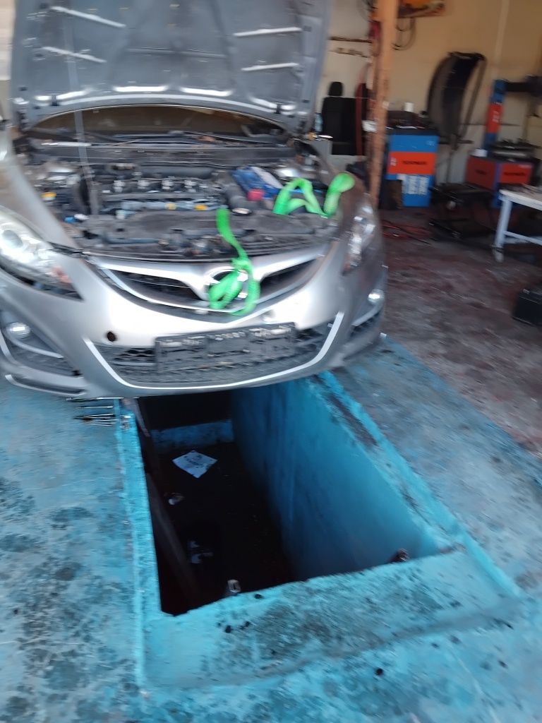 Vând fata mazda 6 2008-2013