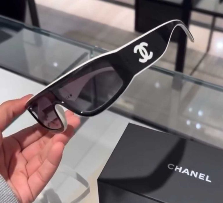 Ochelari de soare Chanel