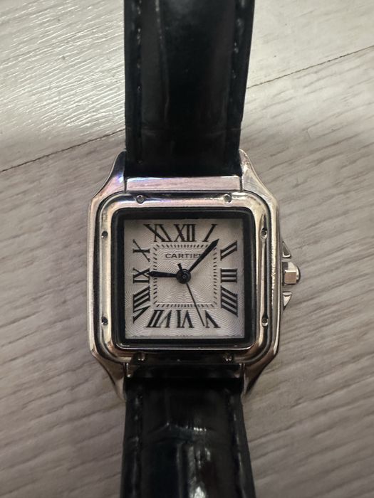 Часовник Cartier класически модел