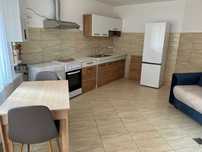 inchiriez apartament la casa