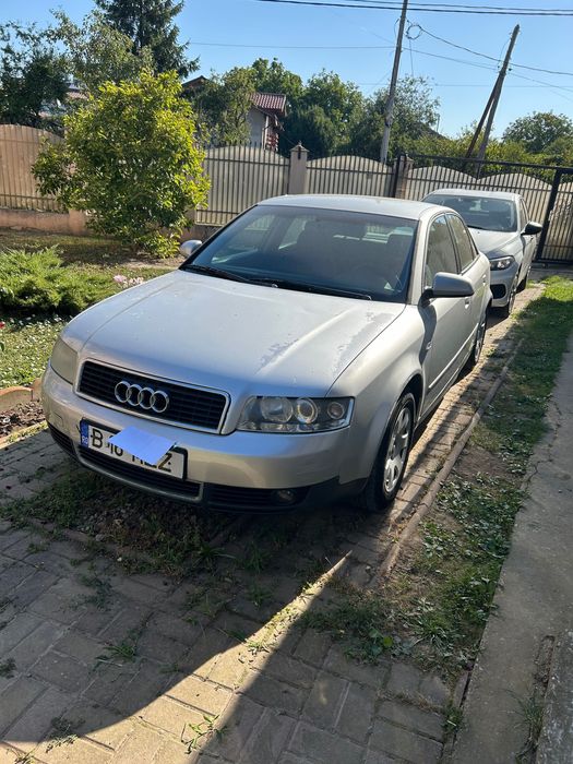 Audi A4 din 2003, climatromic