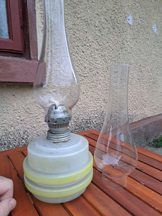 Lampa cu sticla de rezerva, 120 lei!