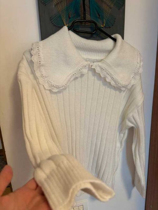 Pulover alb, gros, cu gulet, office, stil Zara